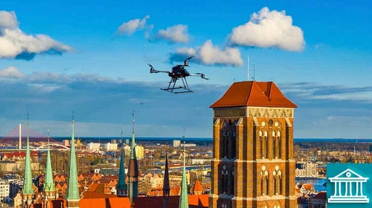 Mousse sur la toiture : que faire ?