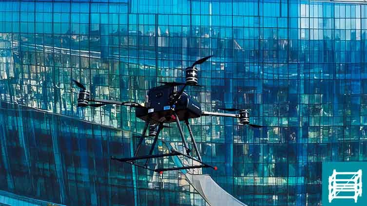 Nettoyage de panneaux solaires par drone